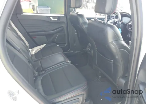 2025 Ford Escape St-Line from USA, damaged, VIN 1FMCU0MN4SUA09864